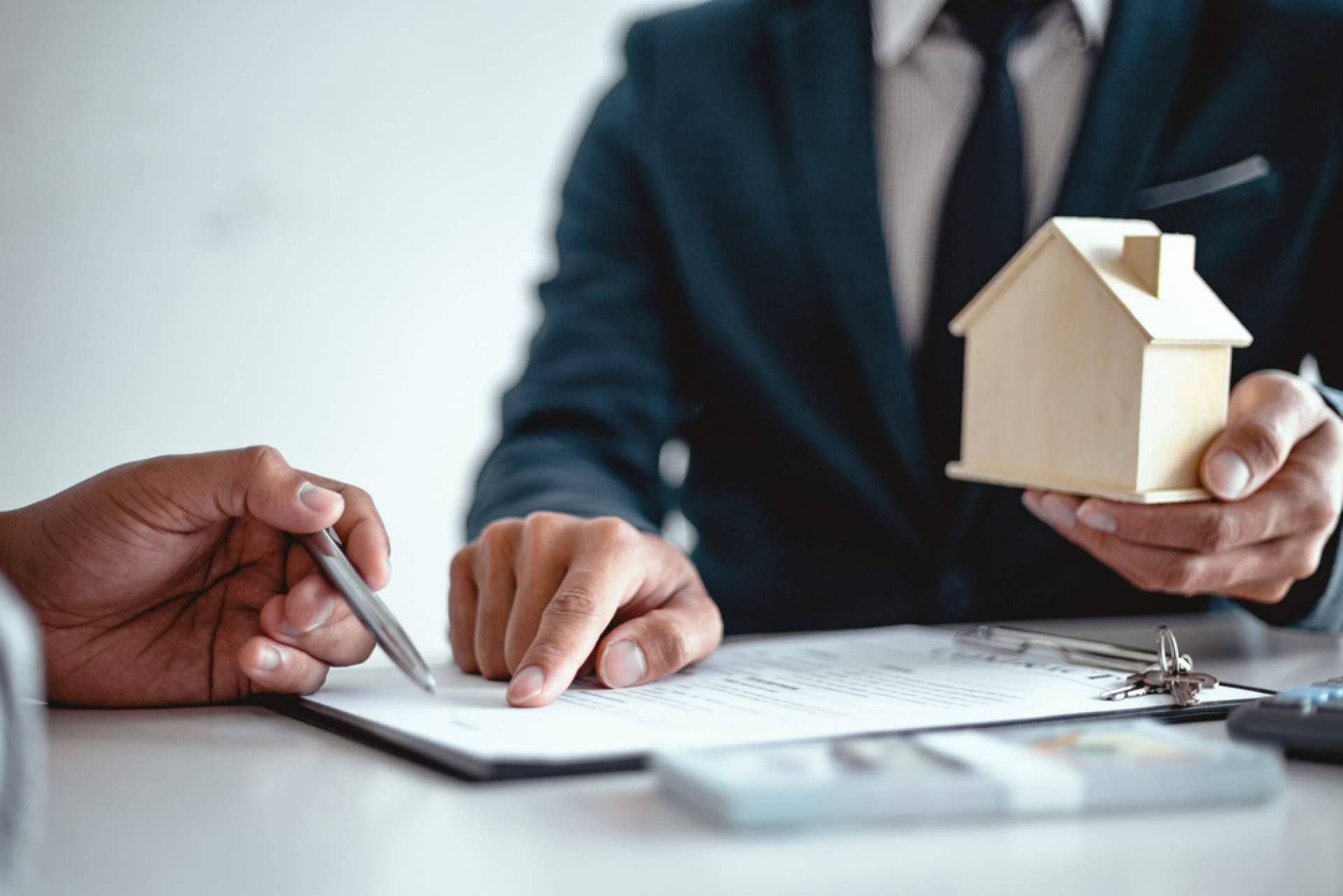 Comprar una vivienda propia en Colombia, ¿cómo hacerlo?