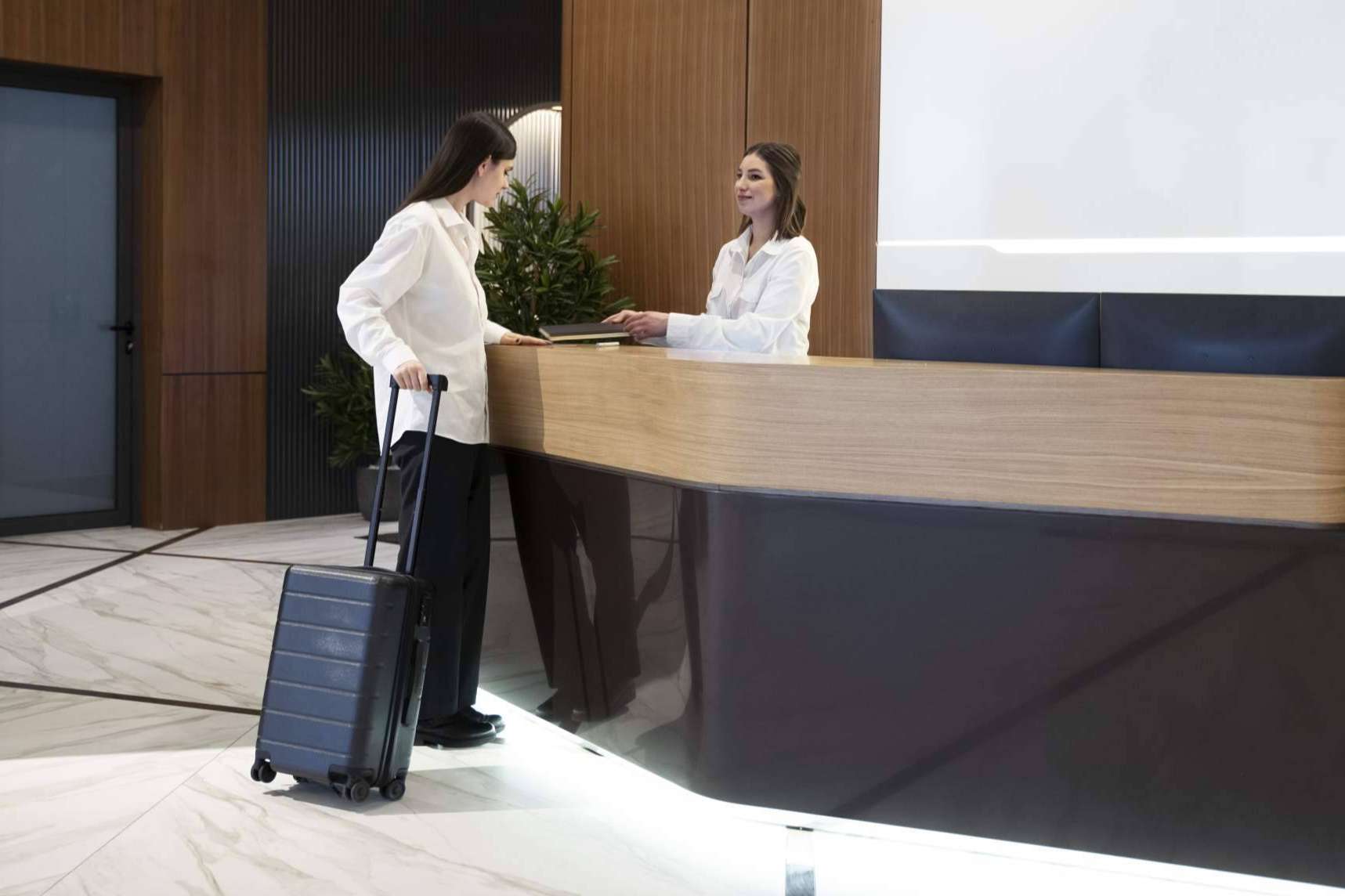 Beneficios de calidad en los equipos y sistemas de los hoteles