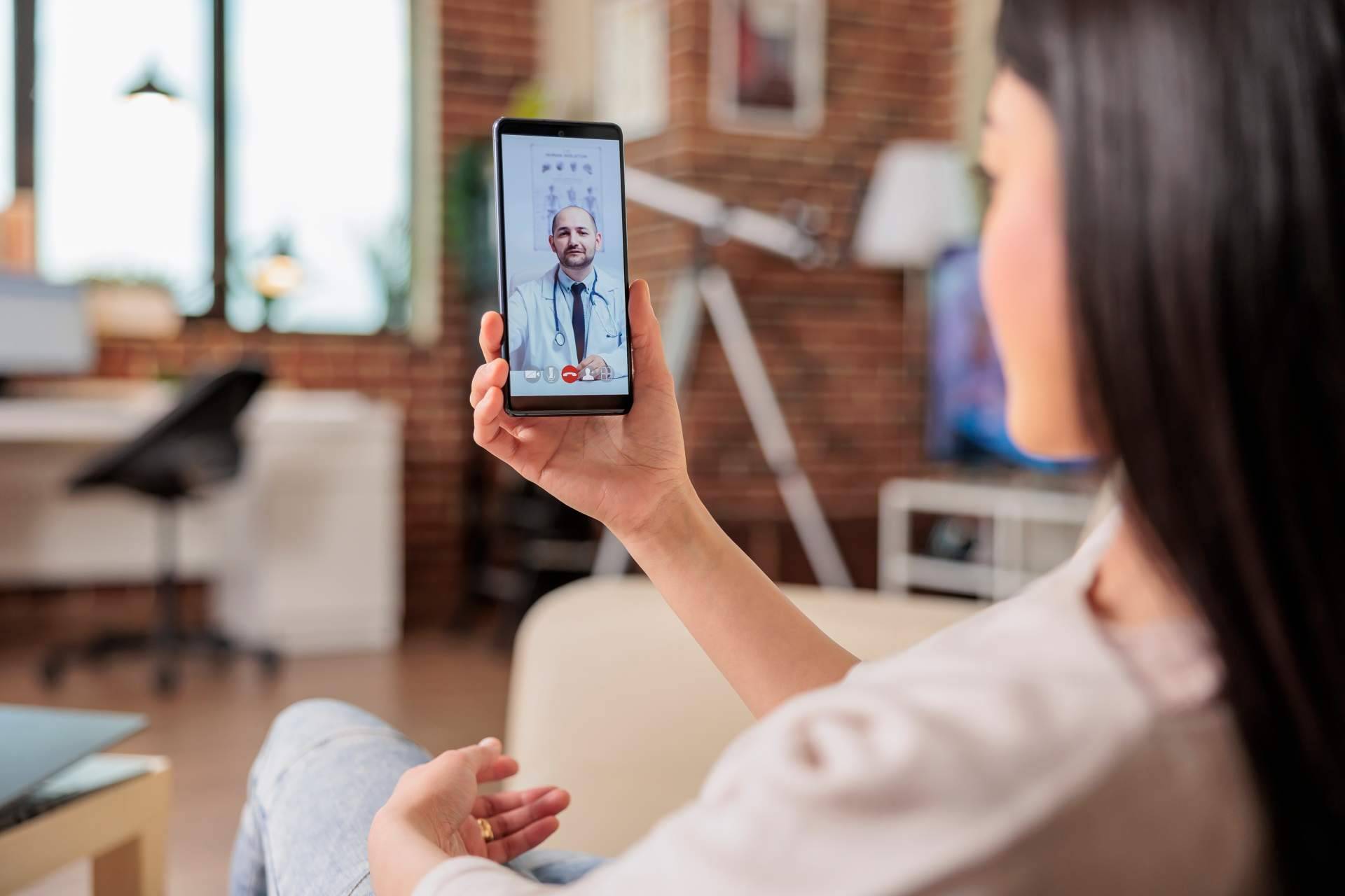 Terapias a distancia, la alternativa de la psicoterapia online con Mejor Hablemos